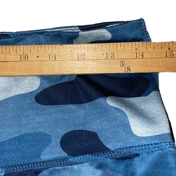 🦋Reebok Blue Camouflage Leggings, Size Large - Picture 12 of 12